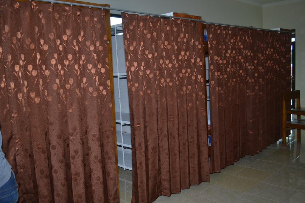 Crown Guest House Ambarawa Room photo